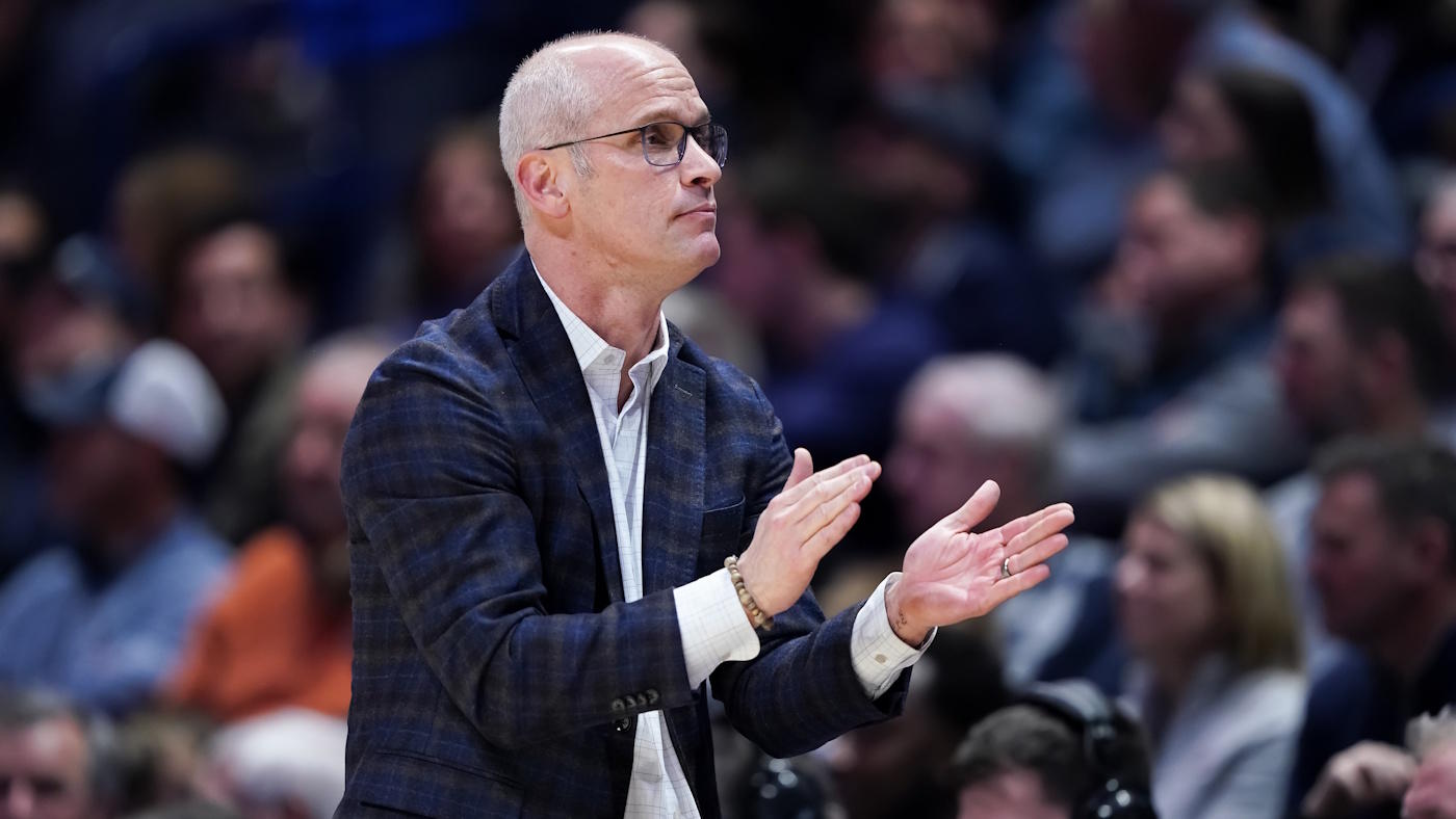 Super Bowl LIX: UConn's Dan Hurley lauds Chiefs as they seek three-peat, says team's culture 'screams at you'