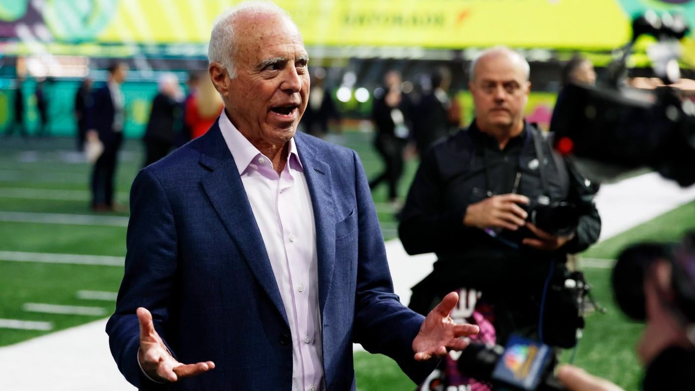 Eagles owner Jeffrey Lurie won't commit to building dome or adding retractable roof to Lincoln Financial Field