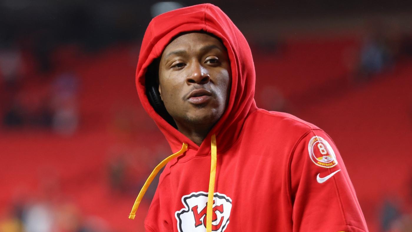 2025 Super Bowl: Chiefs' DeAndre Hopkins to honor late father by wearing his mink jacket to game