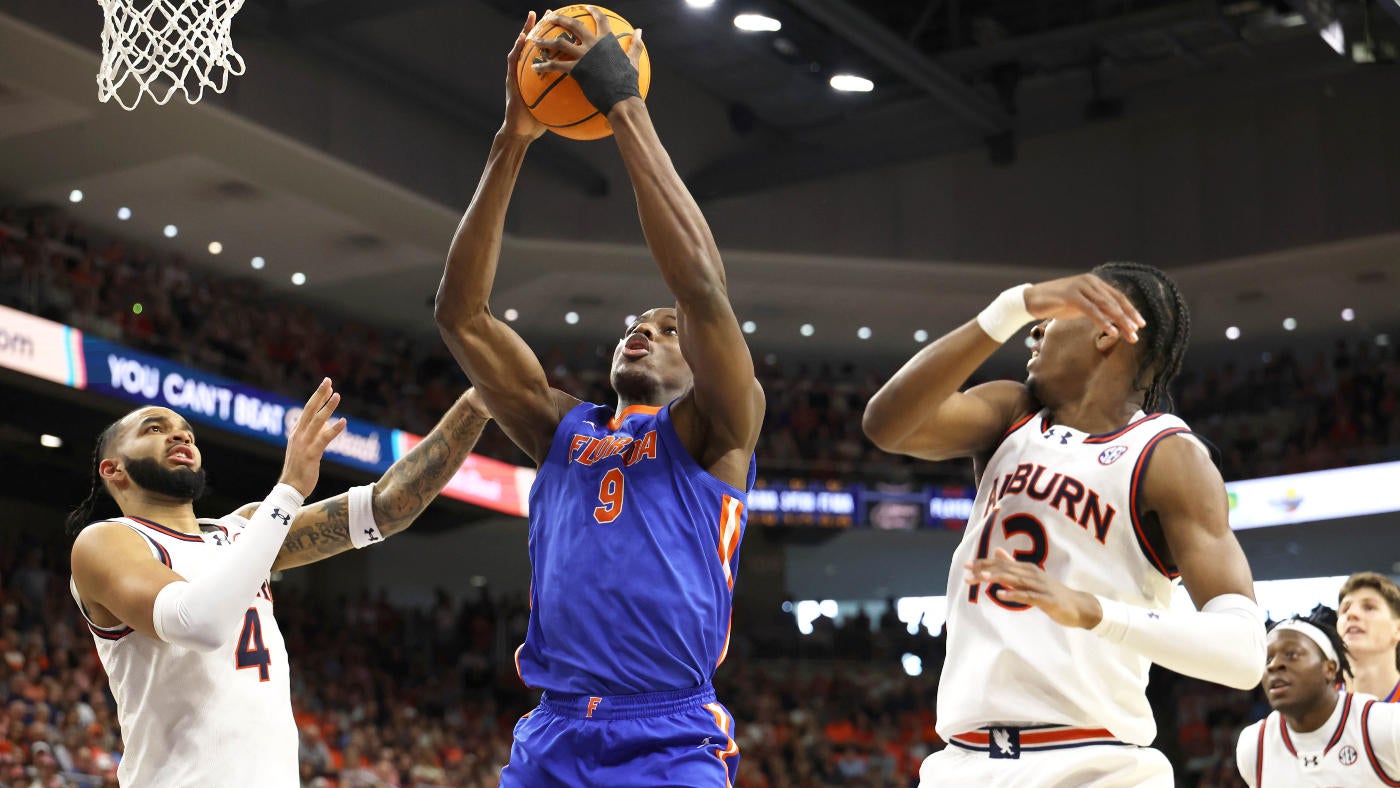 Florida upsets No. 1 Auburn for second win vs. a top-ranked team this season, snaps Tigers' 14-game win streak