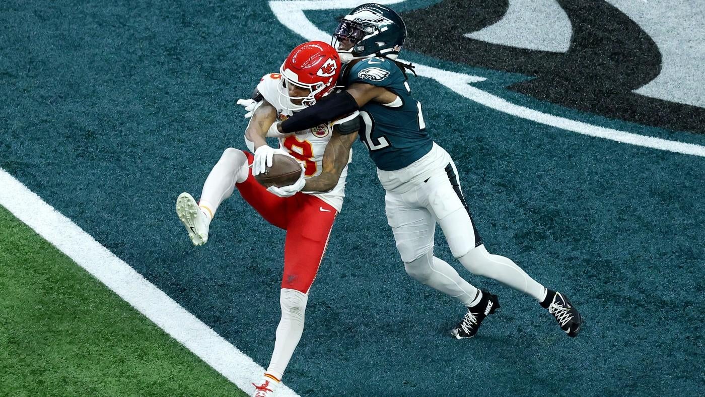 2025 Super Bowl: DeAndre Hopkins questions officiating and calls out media over refs after loss to Eagles