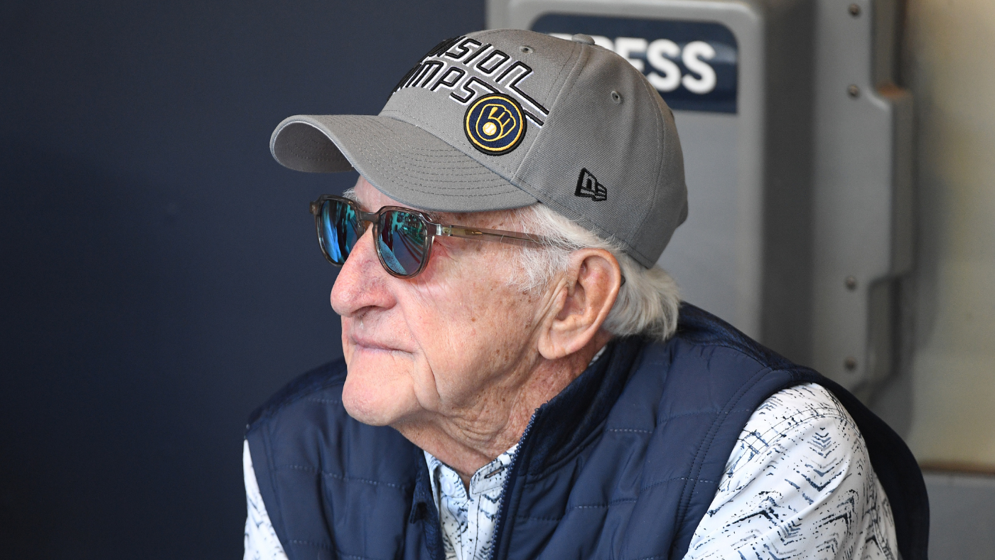 Brewers to wear Bob Uecker patch on 2025 uniforms to 'honor his memory whenever we take the field'