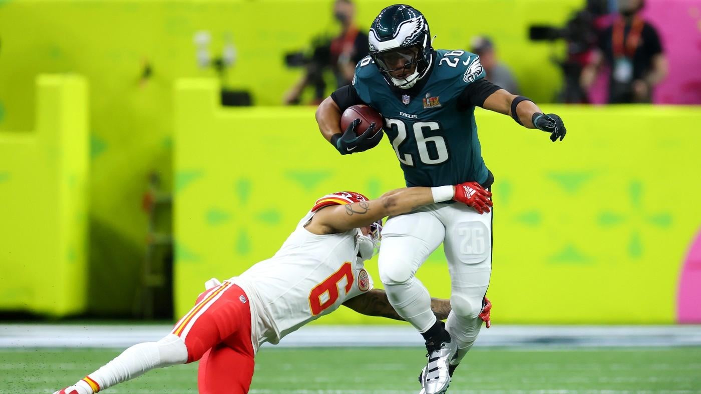 2025 Super Bowl: Eagles' Saquon Barkley passes Terrell Davis to make NFL history against Chiefs