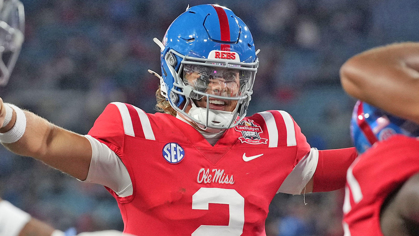 2025 NFL mock draft: Giants trade back into first for Jaxson Dart, Eagles snag WR Luther Burden