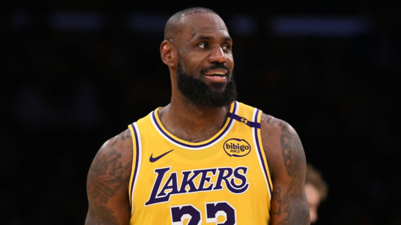 LeBron James trolls Doug Gottlieb amid basketball personality's abysmal first season at Wisconsin-Green Bay