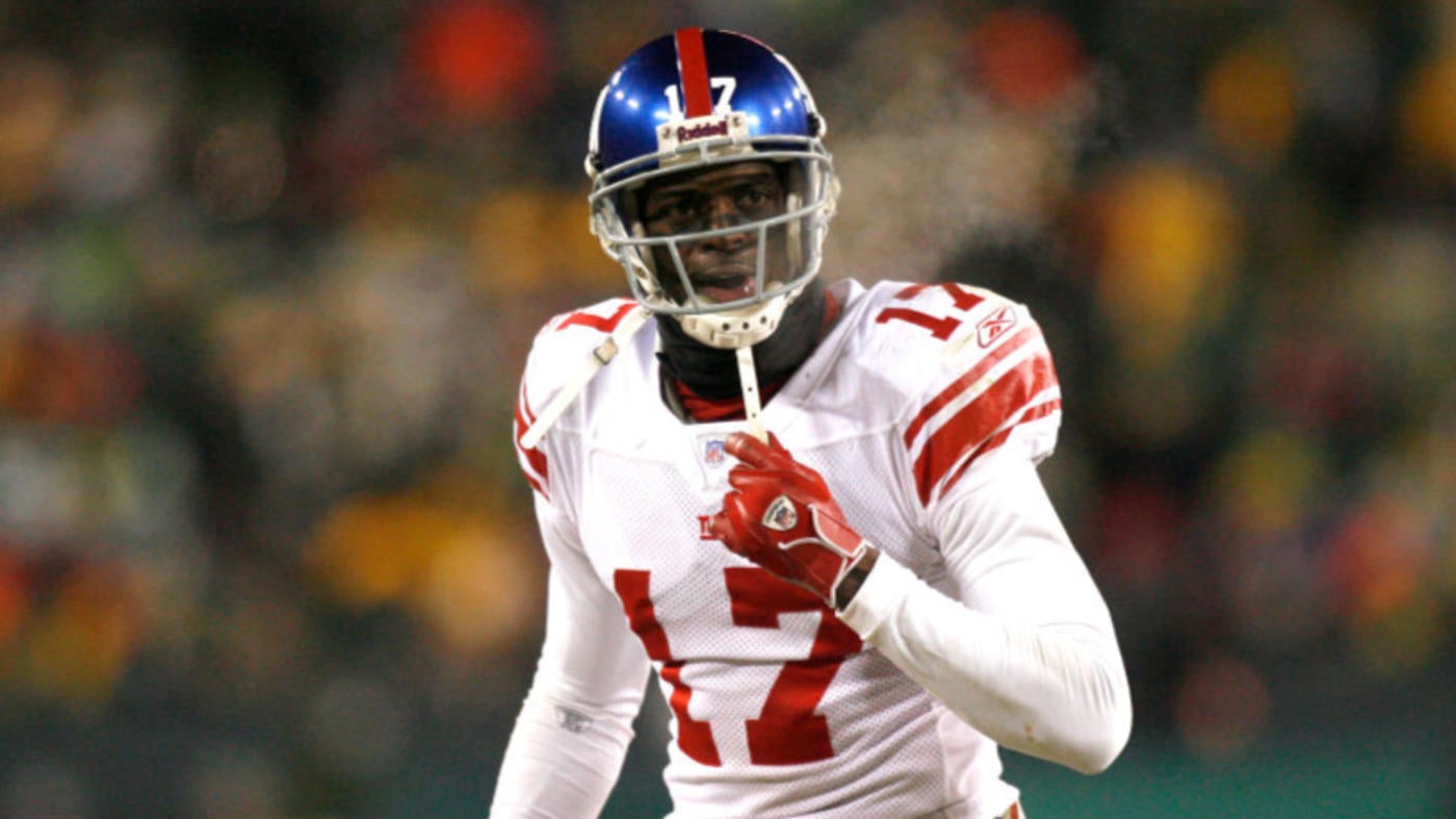 Plaxico Burress' Giants Super Bowl ring sells for $280,600 at auction, nearly breaking record