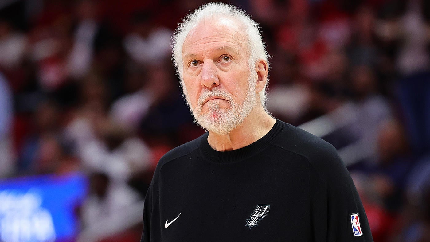 Spurs' Gregg Popovich tells team he won't return this season after suffering stroke in November