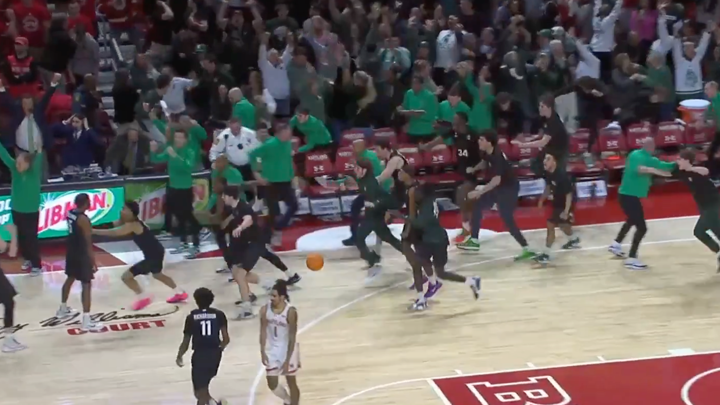 WATCH: Michigan State beats Maryland on halfcourt buzzer beater as Tre Holloman lifts Spartans to wild win