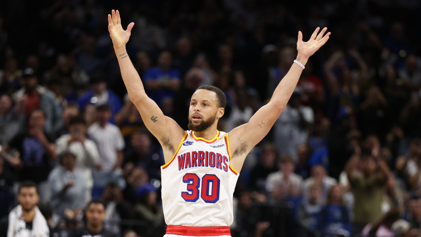 Los Warriors 'Stephen Curry Otorches Magic por 56 puntos en el aniversario de nueve años del icónico ganador del juego OKC