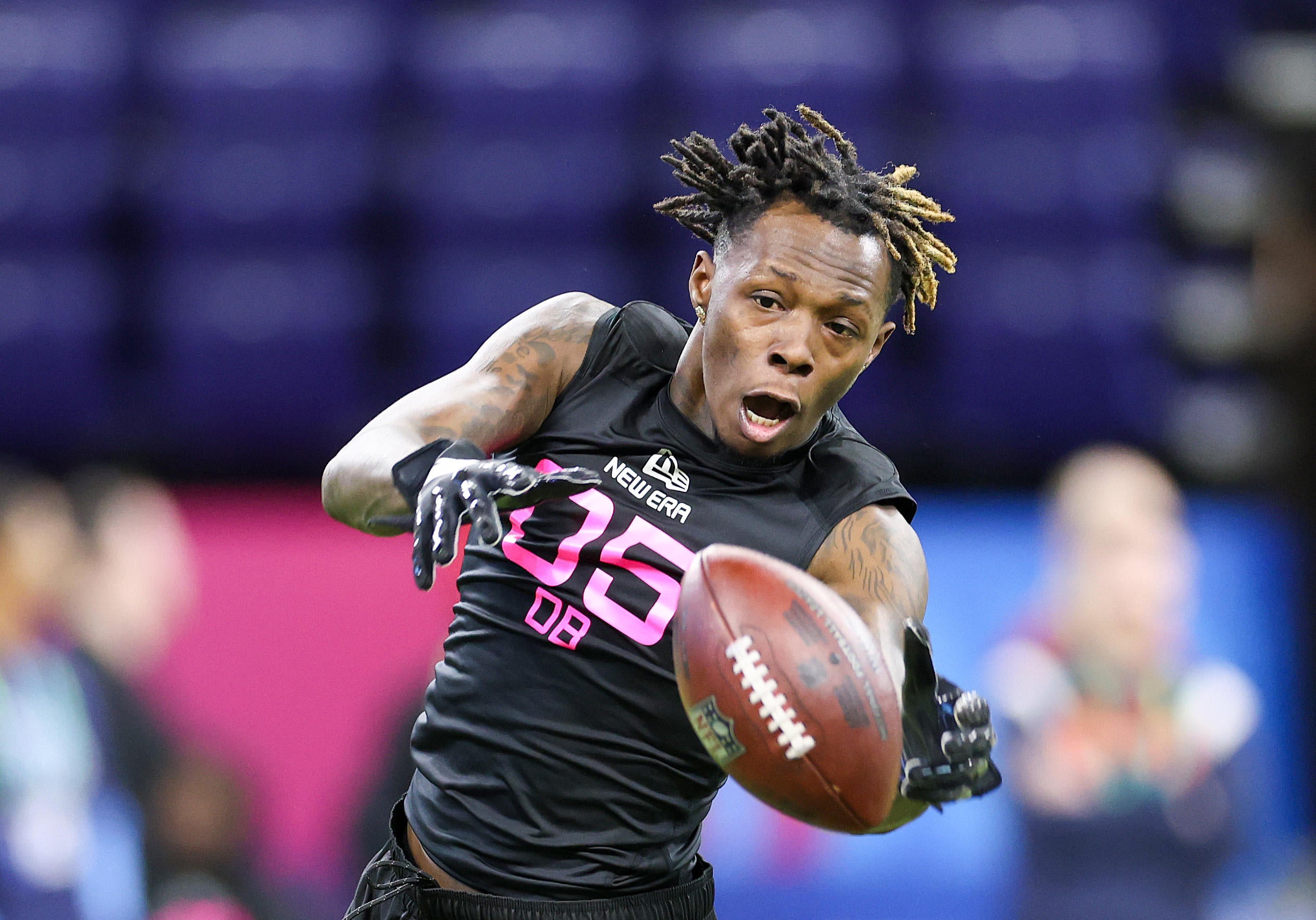 diontae-johnson-carolina-panthers-usatsi-2.jpg