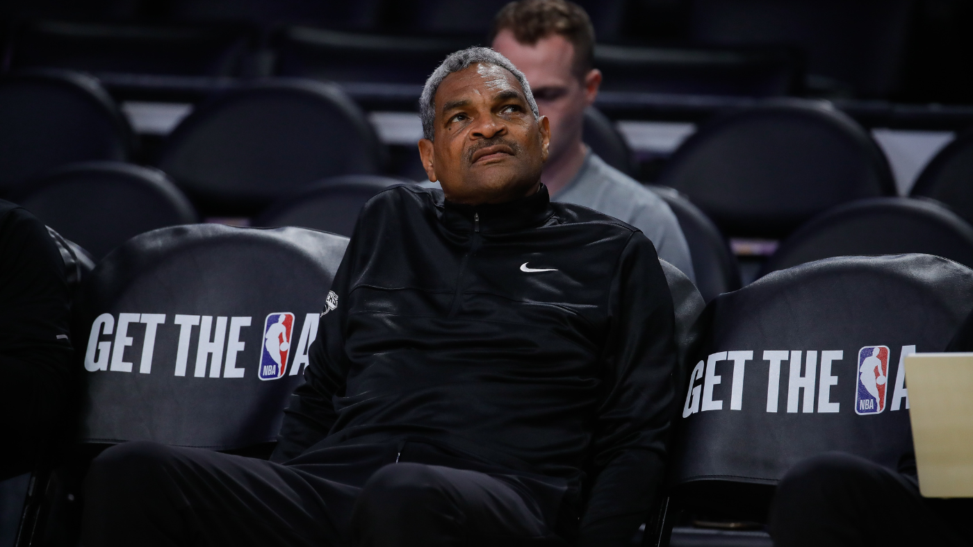 Maurice Cheeks reunites at Blazers game with national anthem singer he famously helped in full-circle moment