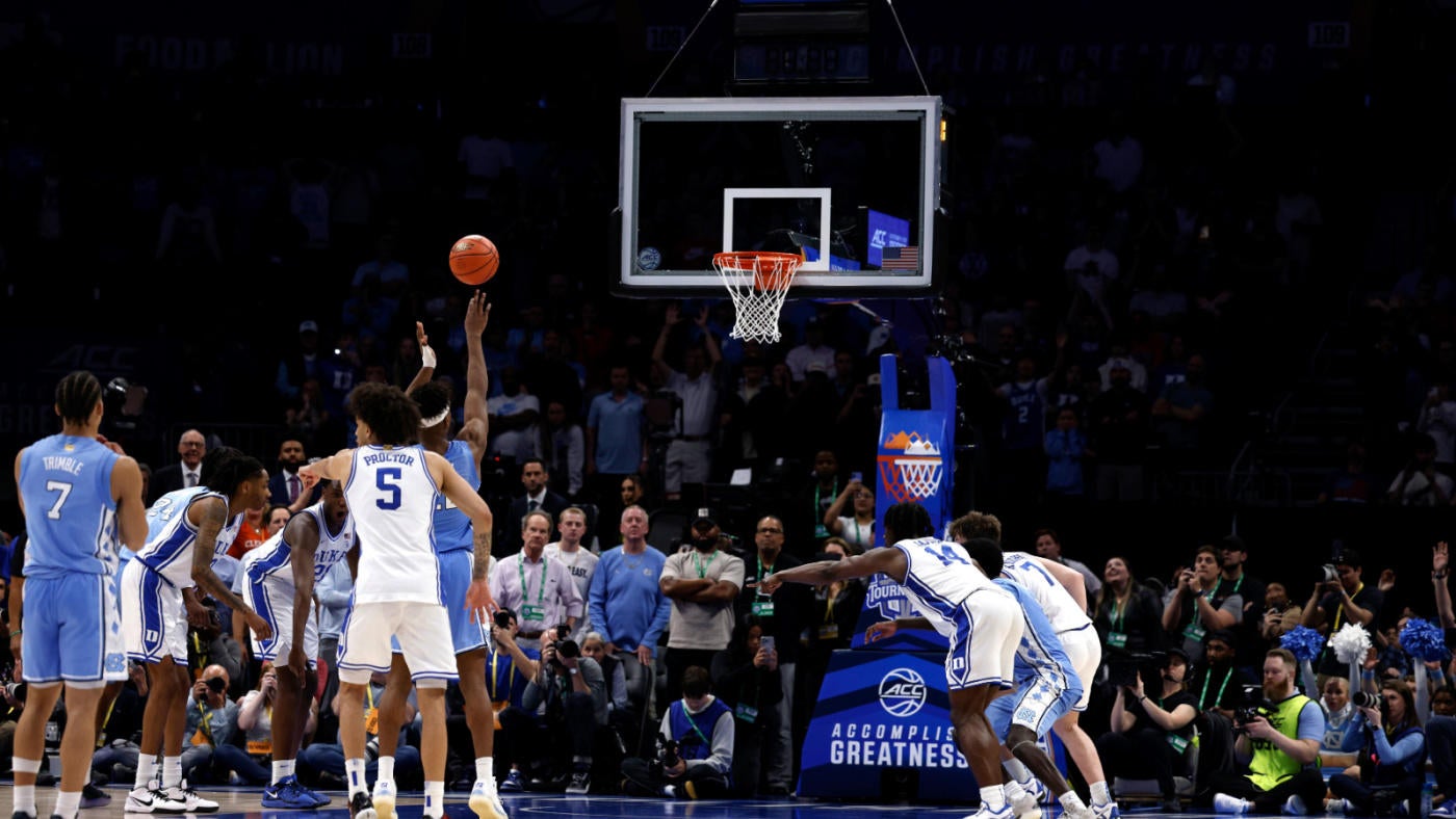 North Carolina game-tying free throw vs. Duke waved off in final seconds after premature lane violation