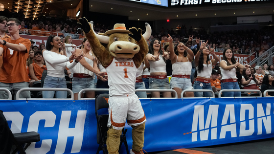 ut-wbb-fans-getty.png