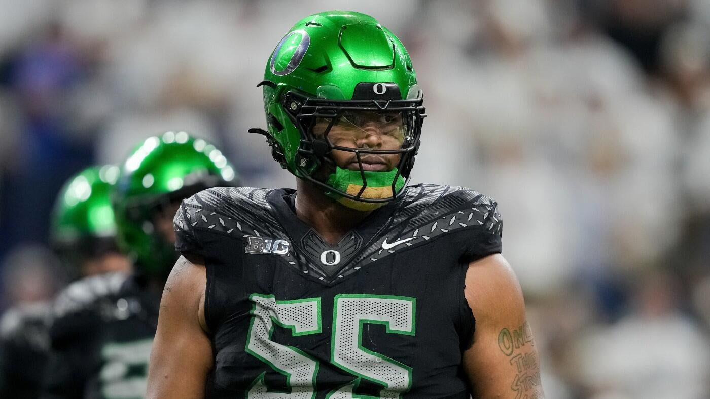 
                        Steelers first-round pick Derrick Harmon's mother dies shortly after he was drafted
                    