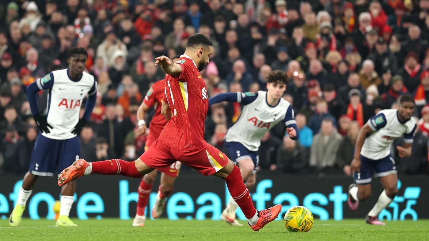 https://sportshub.cbsistatic.com/i/2025/04/25/e0236dcb-f040-4f4a-907c-f3628215f4c7/salah-vs-spurs-getty-cbs.jpg