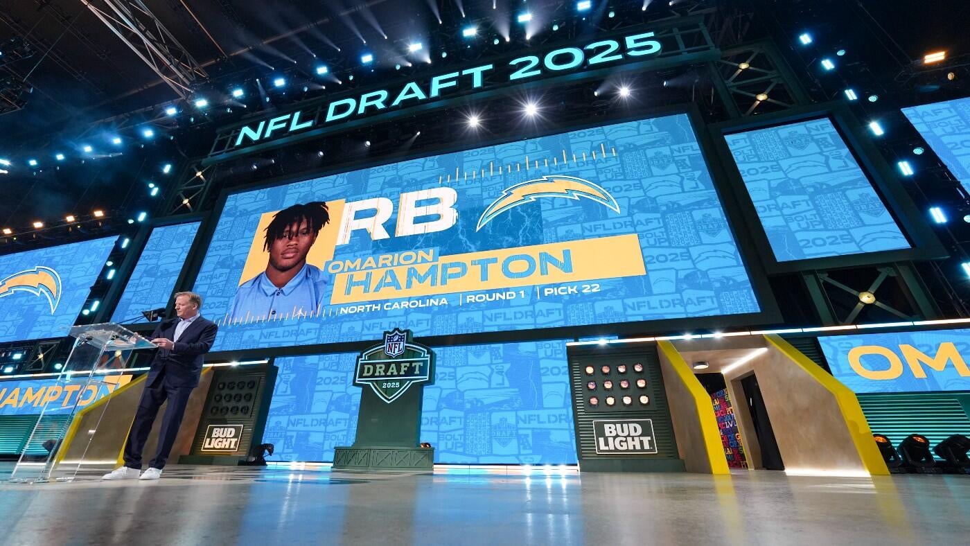 
                        Offensive and Defensive Rookie of the Year odds, predictions: Omarion Hampton, Mike Green headline best bets
                    