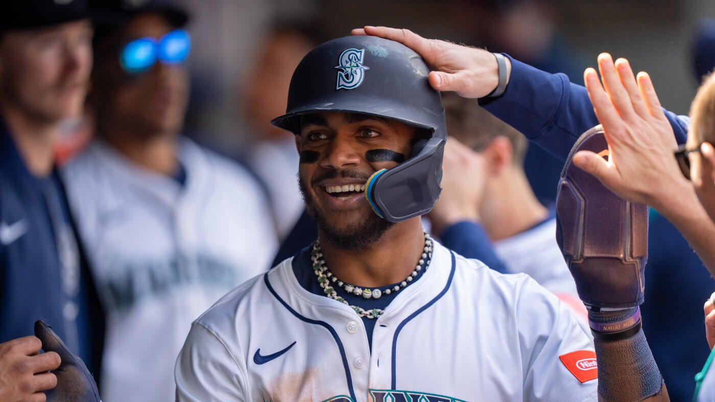 
                        MLB DFS: Top DraftKings, FanDuel daily Fantasy baseball picks, lineups, advice for Tuesday, May 6, 2025
                    