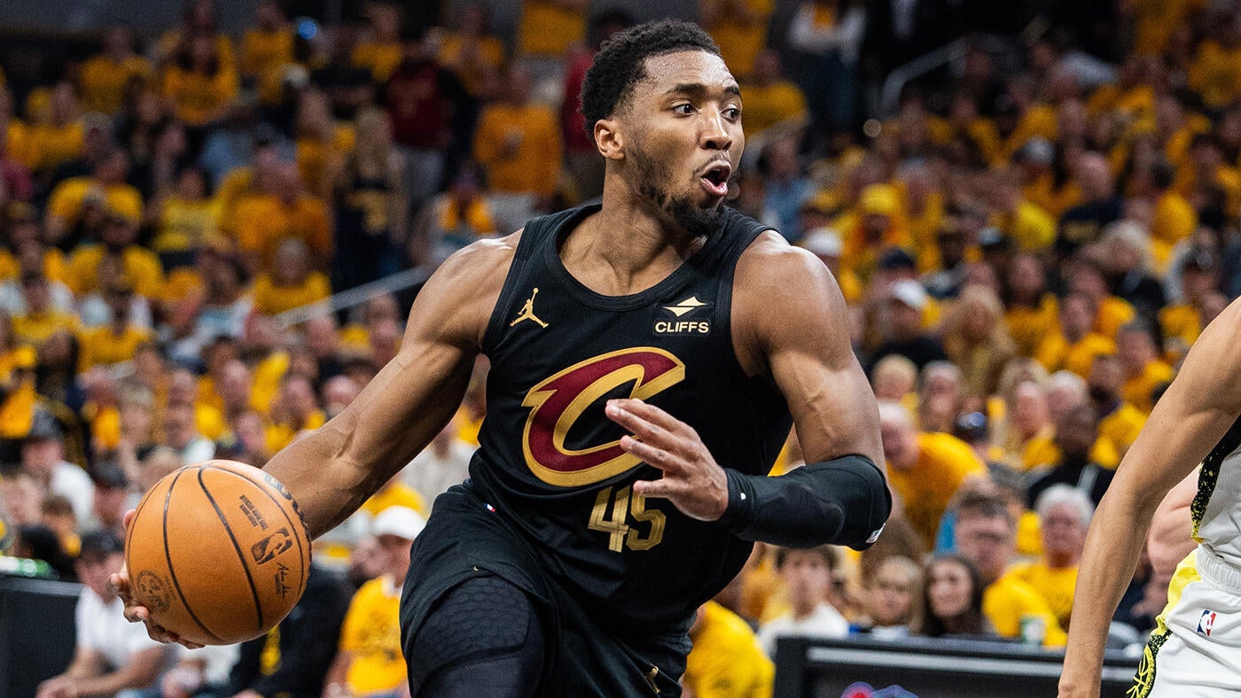 
                        Donovan Mitchell joins LeBron James in Cavaliers history after another masterful playoff performance
                    