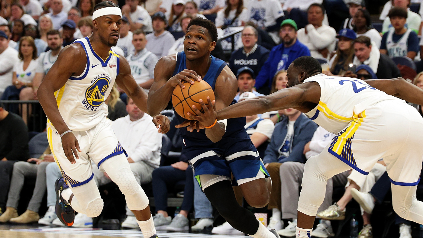 
                        Warriors vs. Timberwolves prediction, odds, time, Game 3 pick: Best bet as series shifts to San Francisco
                    