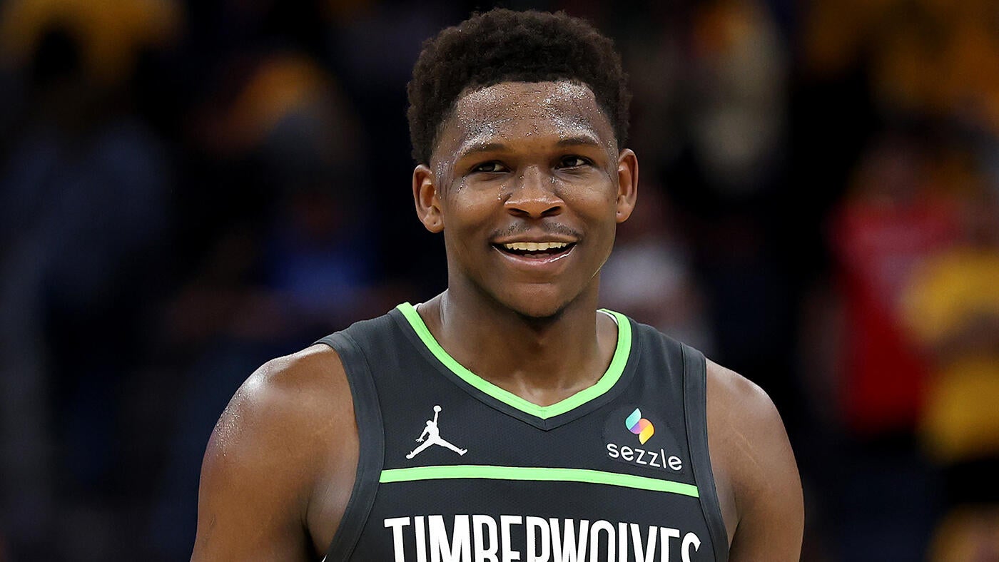 
                        Anthony Edwards rescues Minnesota with clutch second half to escape with Game 3 win over shorthanded Warriors
                    