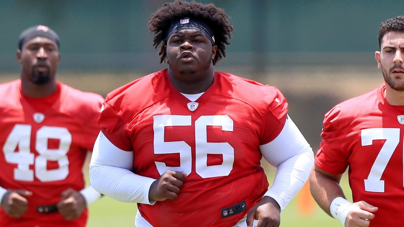 
                        Buccaneers' Desmond Watson, heaviest player in NFL history, aims to be known for more than weight
                    