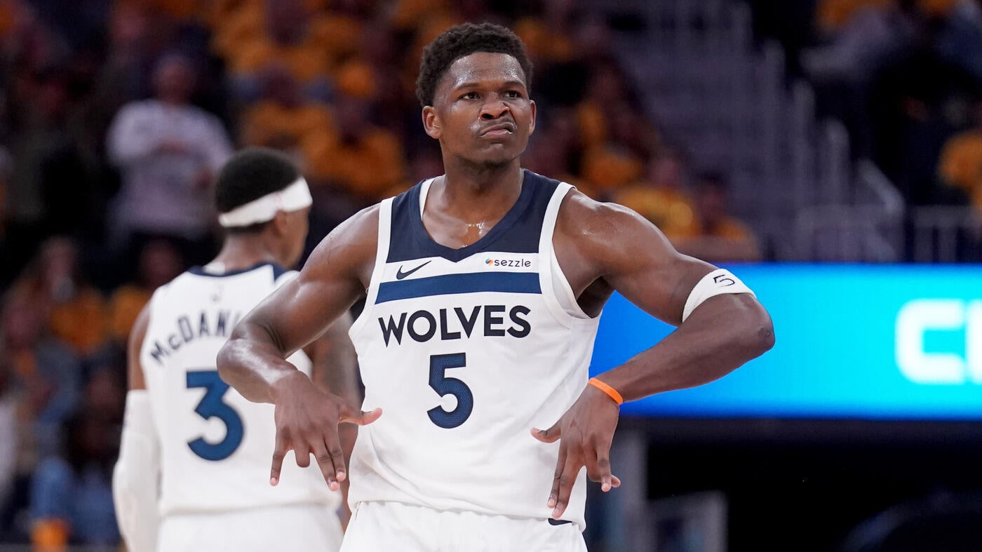 
                        Timberwolves' Anthony Edwards delivers passionate halftime speech to fuel comeback win over Warriors
                    