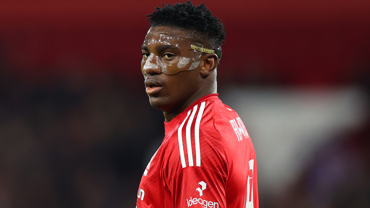 
                        Nottingham Forest striker Taiwo Awoniyi reportedly placed in induced coma to aid abdominal injury recovery
                    