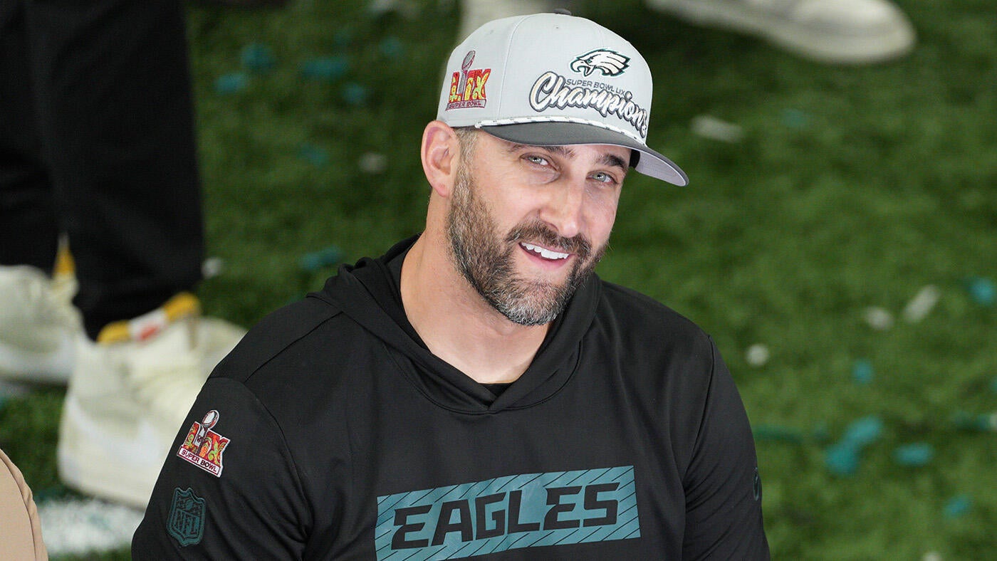 https://sportshub.cbsistatic.com/i/2025/05/19/2f13dd03-1d8b-47f8-a687-8c6e8f259ea9/sirianni-3g.jpg