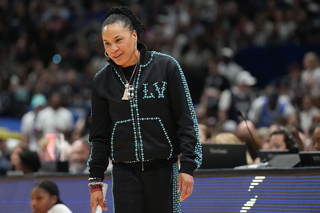 South Carolina’s Dawn Staley reveals she declined Alabama coaching job before joining Gamecocks