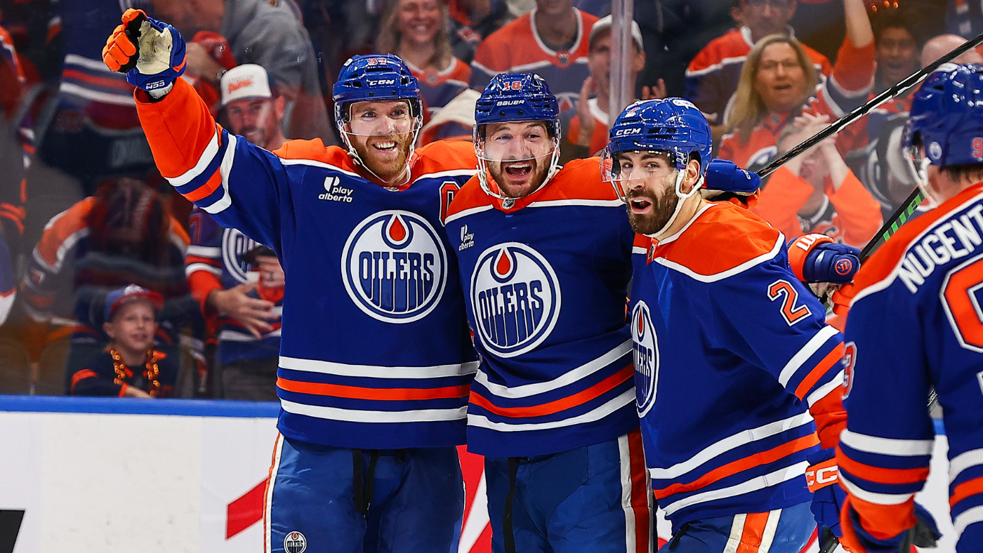 https://sportshub.cbsistatic.com/i/2025/05/25/aa4b2e33-3129-4216-8d58-fcb0675084fc/oilers-game-3-getty.png