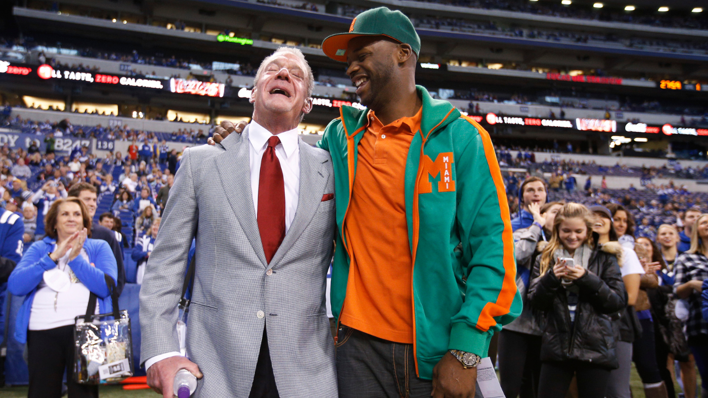 https://sportshub.cbsistatic.com/i/2025/05/29/32c11f31-f364-430b-b72d-ad5bb9477fc2/wayne-x-irsay-getty.png