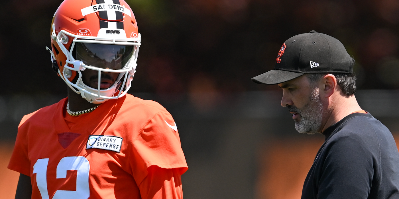 Browns' Kevin Stefanski says Shedeur Sanders, Dillon Gabriel are 'doing  great' amid heated QB competition - CBS Sports