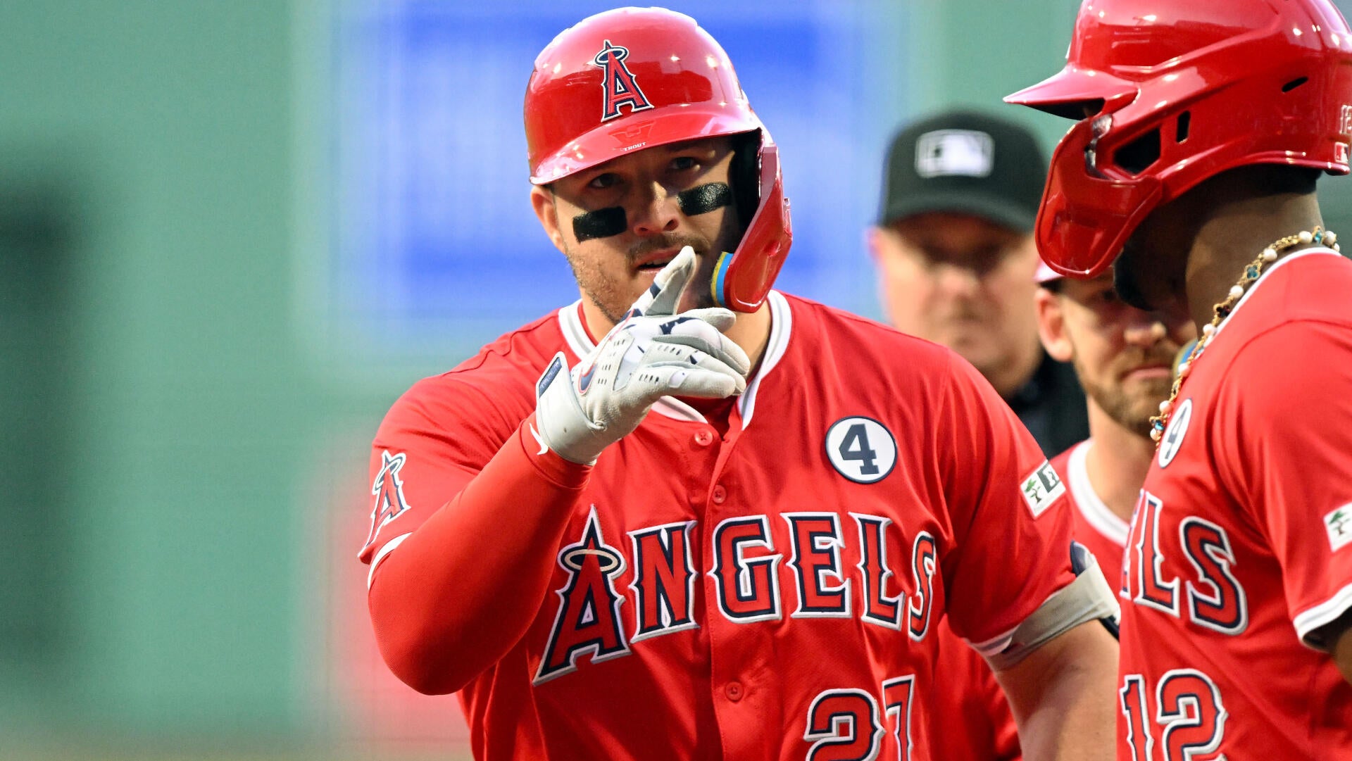 https://sportshub.cbsistatic.com/i/2025/06/04/6c5c6001-3519-41f0-82dc-88959cd61704/mike-trout.jpg