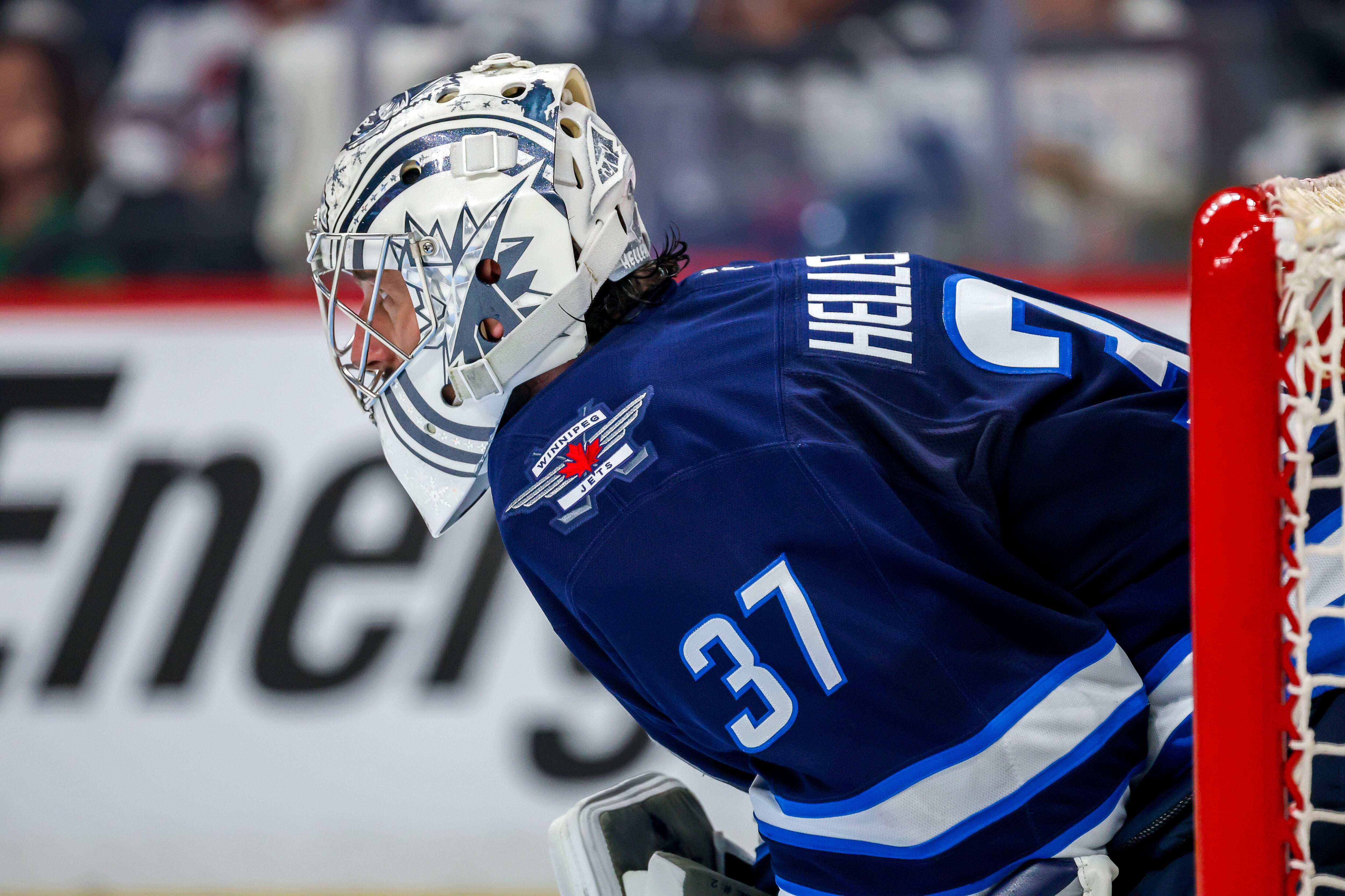 NHL Awards Reaction: Connor Hellebuyck Wins Hart Trophy