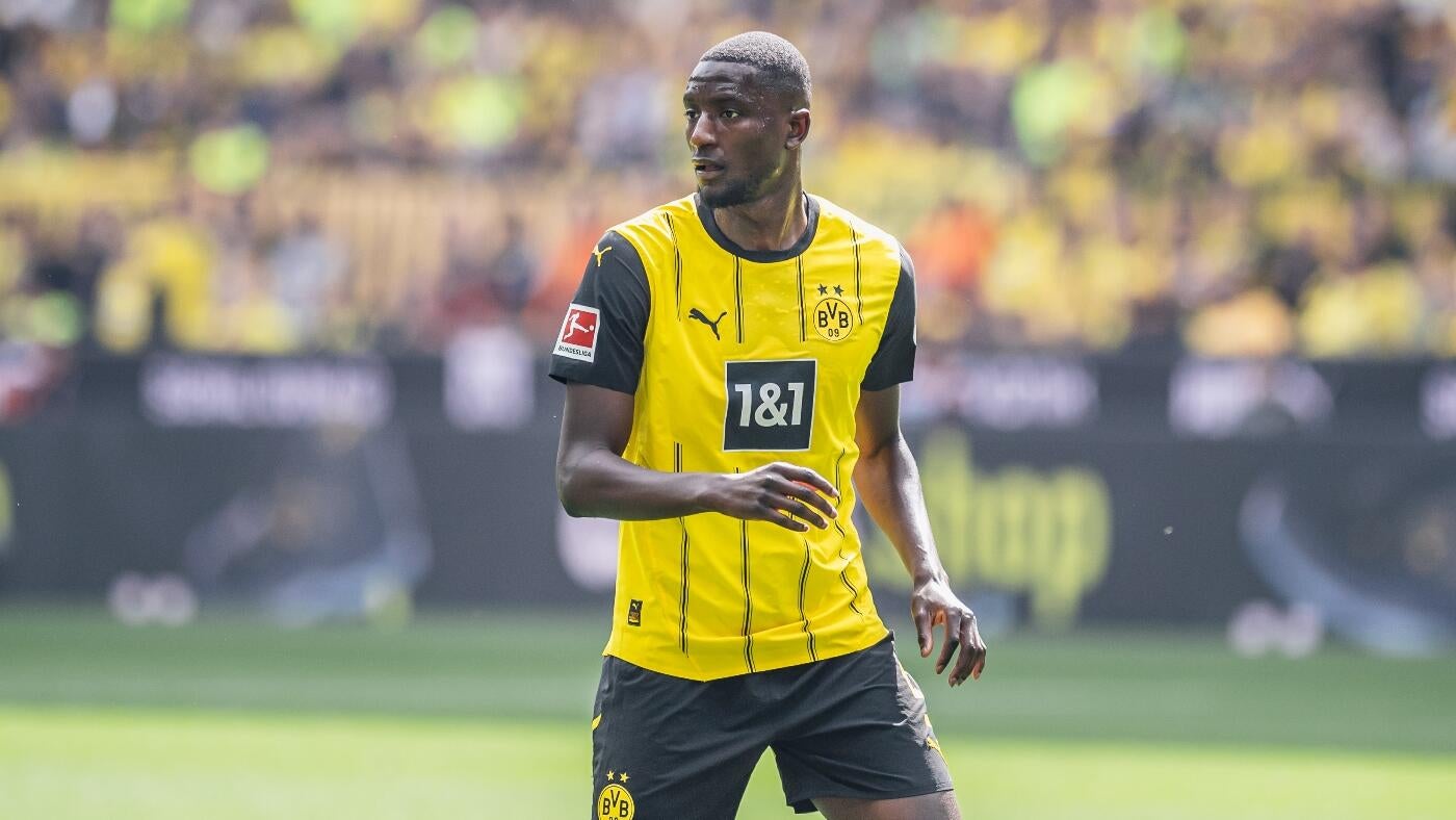 https://sportshub.cbsistatic.com/i/2025/06/16/d2df42f5-ffd5-4d89-91aa-1645c6eae6a2/serhou-guirassy-dortmund-getty-cbs.jpg