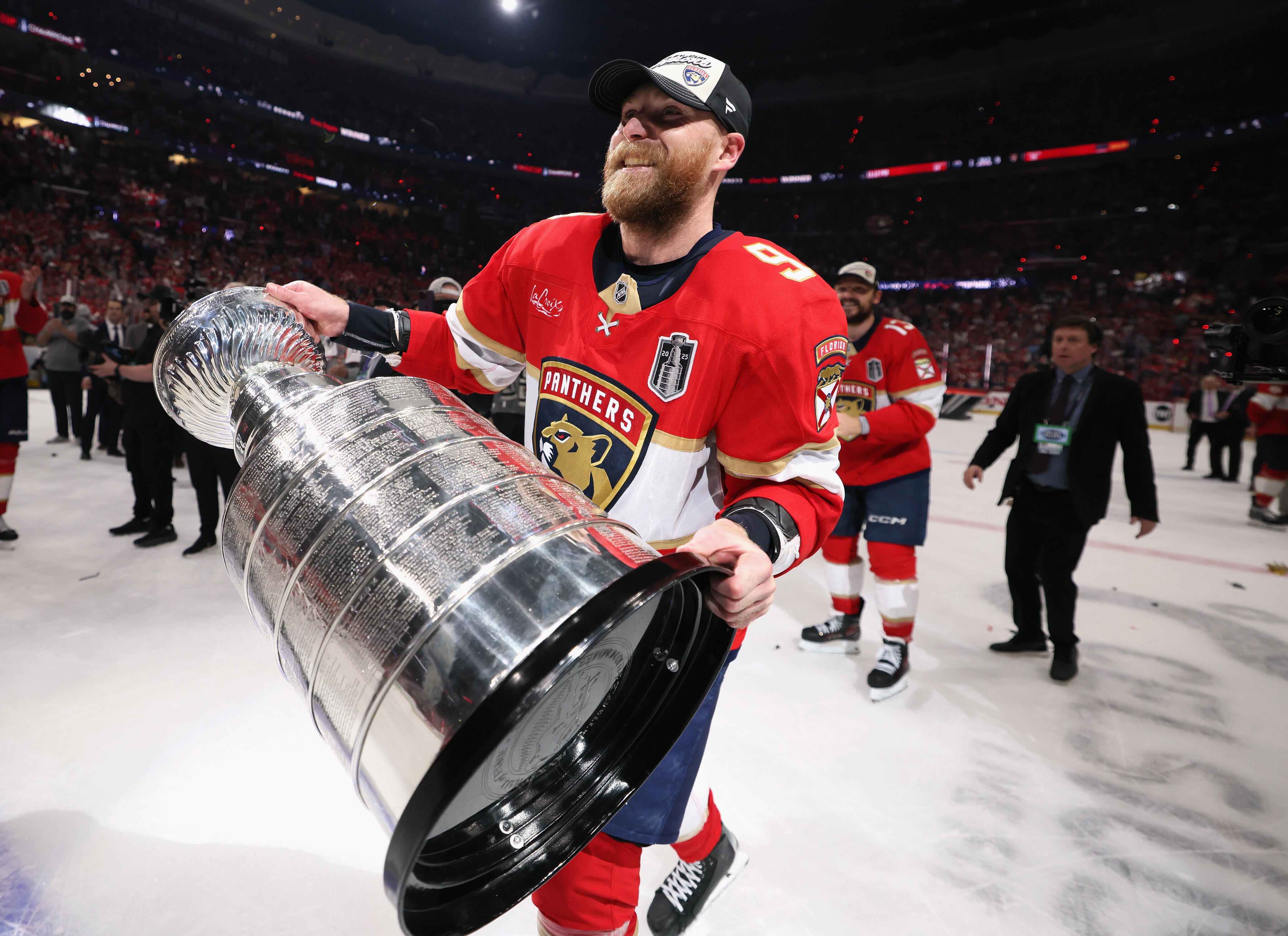 Sam Bennett Says He Will Return To Panthers