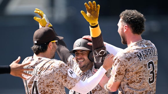 Highlights: Royals at Padres (6/22)