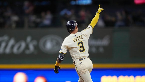 Highlights: Pirates at Brewers (6/24)