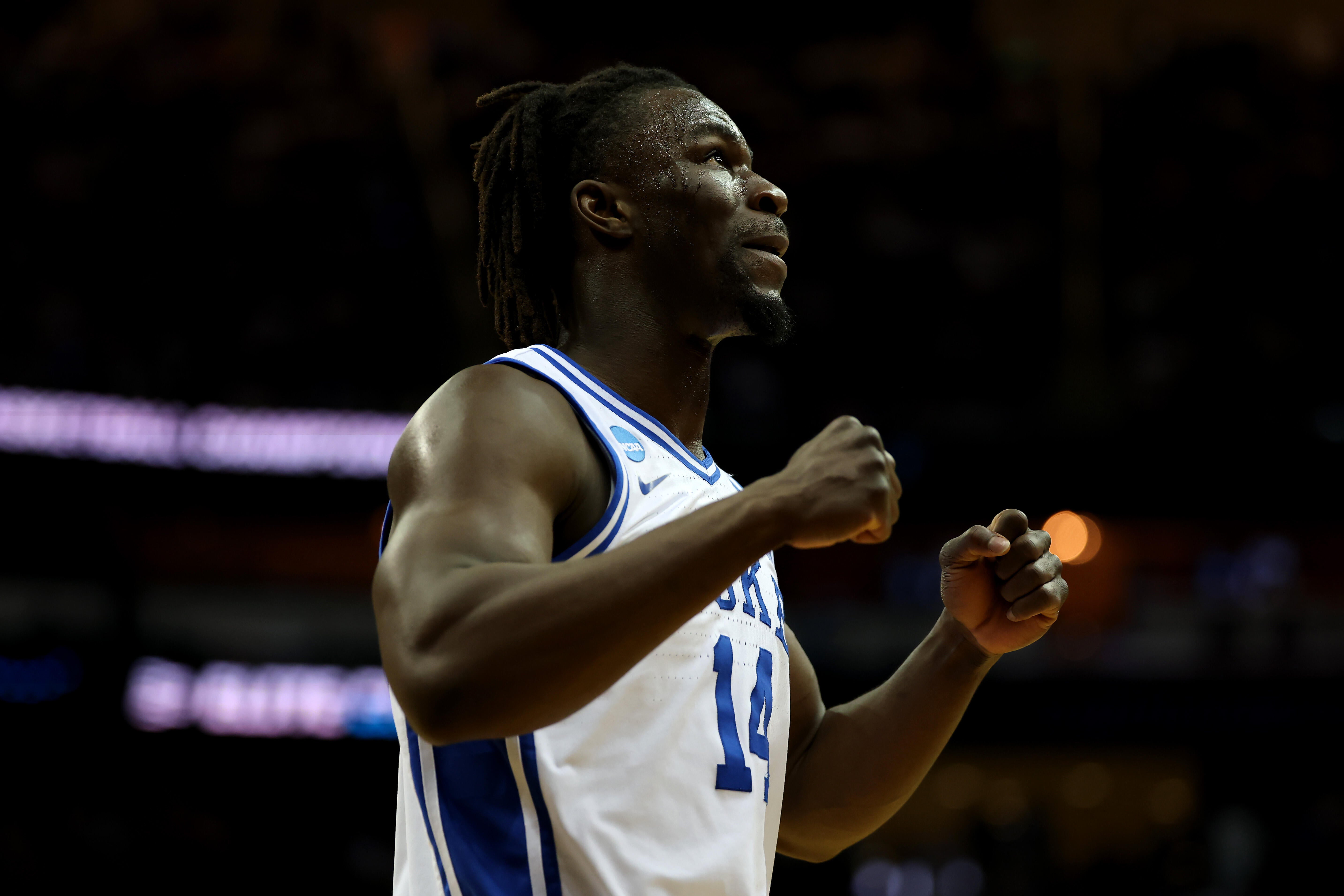 https://sportshub.cbsistatic.com/i/2025/06/27/1004a0c8-b4a6-4619-91b8-30b844a1390d/gettyimages-2207573035.jpg