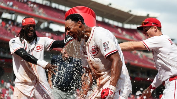 Highlights: Reds rally to beat Padres on Will Benson's walk-off