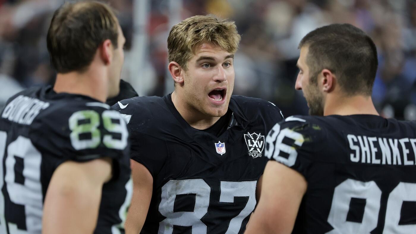 https://sportshub.cbsistatic.com/i/2025/06/30/f5ed331f-1b43-4be9-b42b-c6de75d87f1a/mayer.jpg