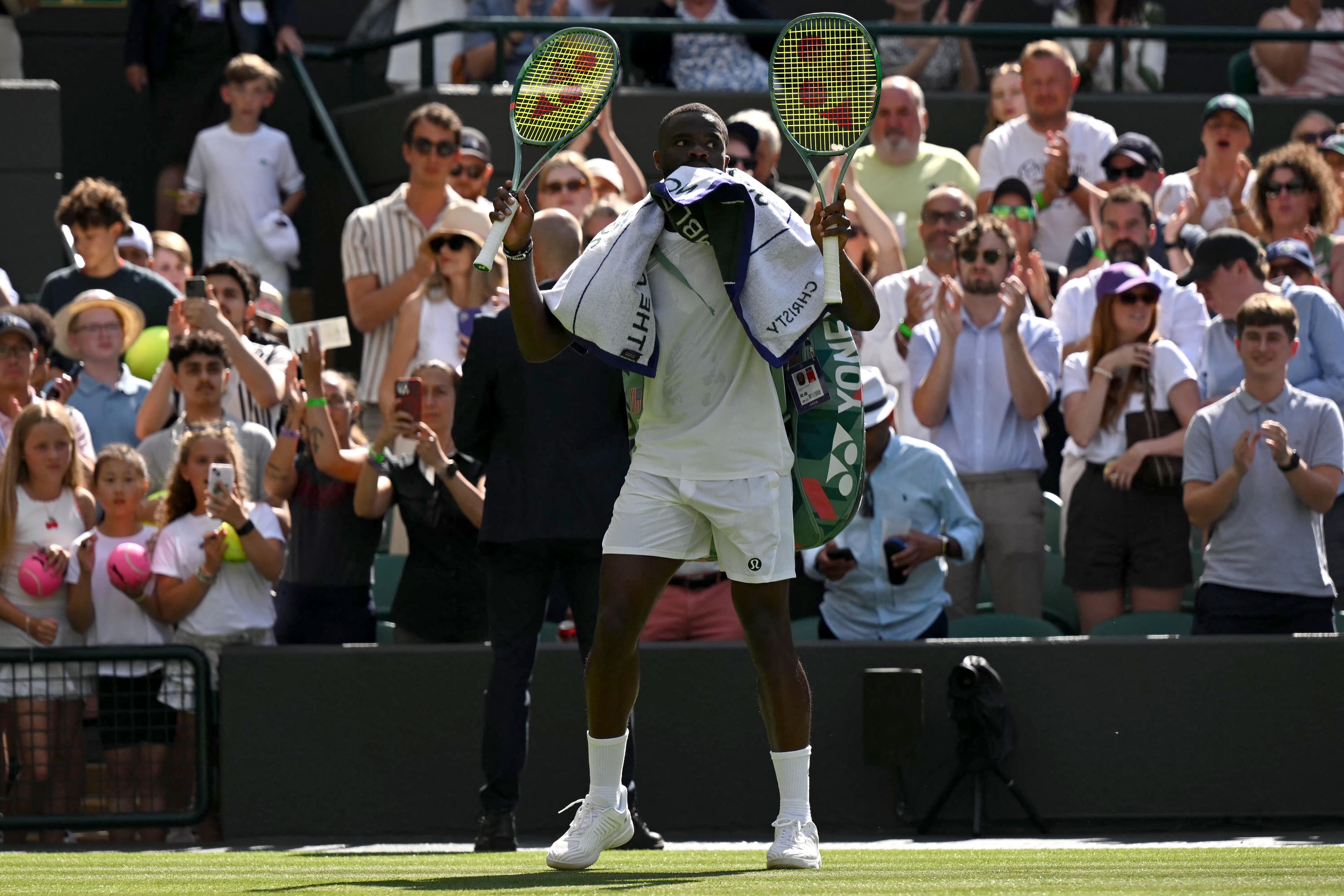 https://sportshub.cbsistatic.com/i/2025/07/02/9ae9d41c-ebe7-4330-8a42-b64e3a394595/gettyimages-2222501817.jpg