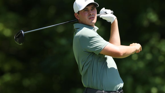 Davis Thompson Shoots 8-Under In Round 2