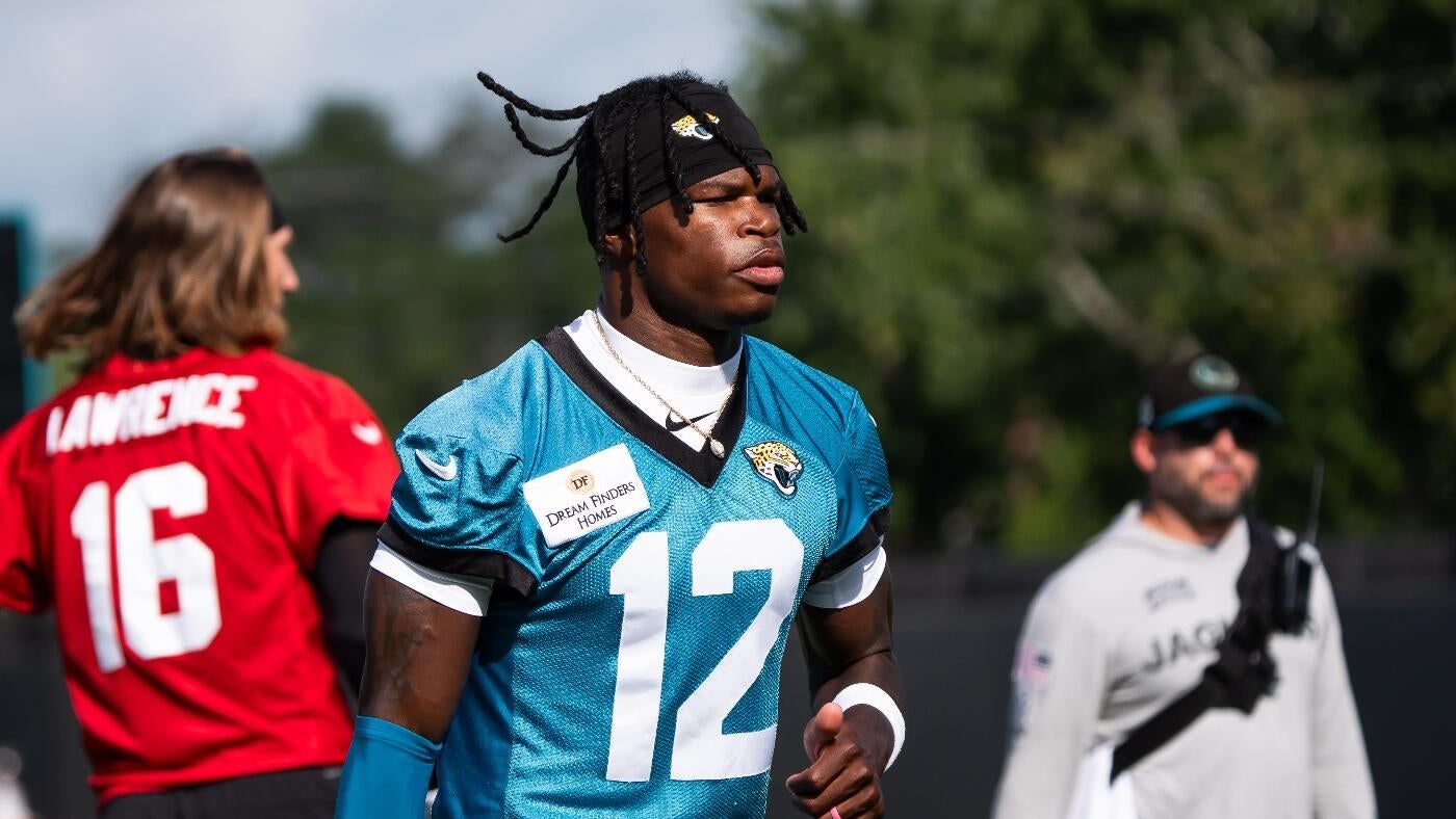https://sportshub.cbsistatic.com/i/2025/07/07/15b5b348-b582-4750-965e-12d0fde73ebf/travis-hunter-jaguars-cbs-imagn.jpg