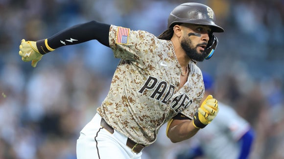 Highlights: Rangers at Padres (7/6)