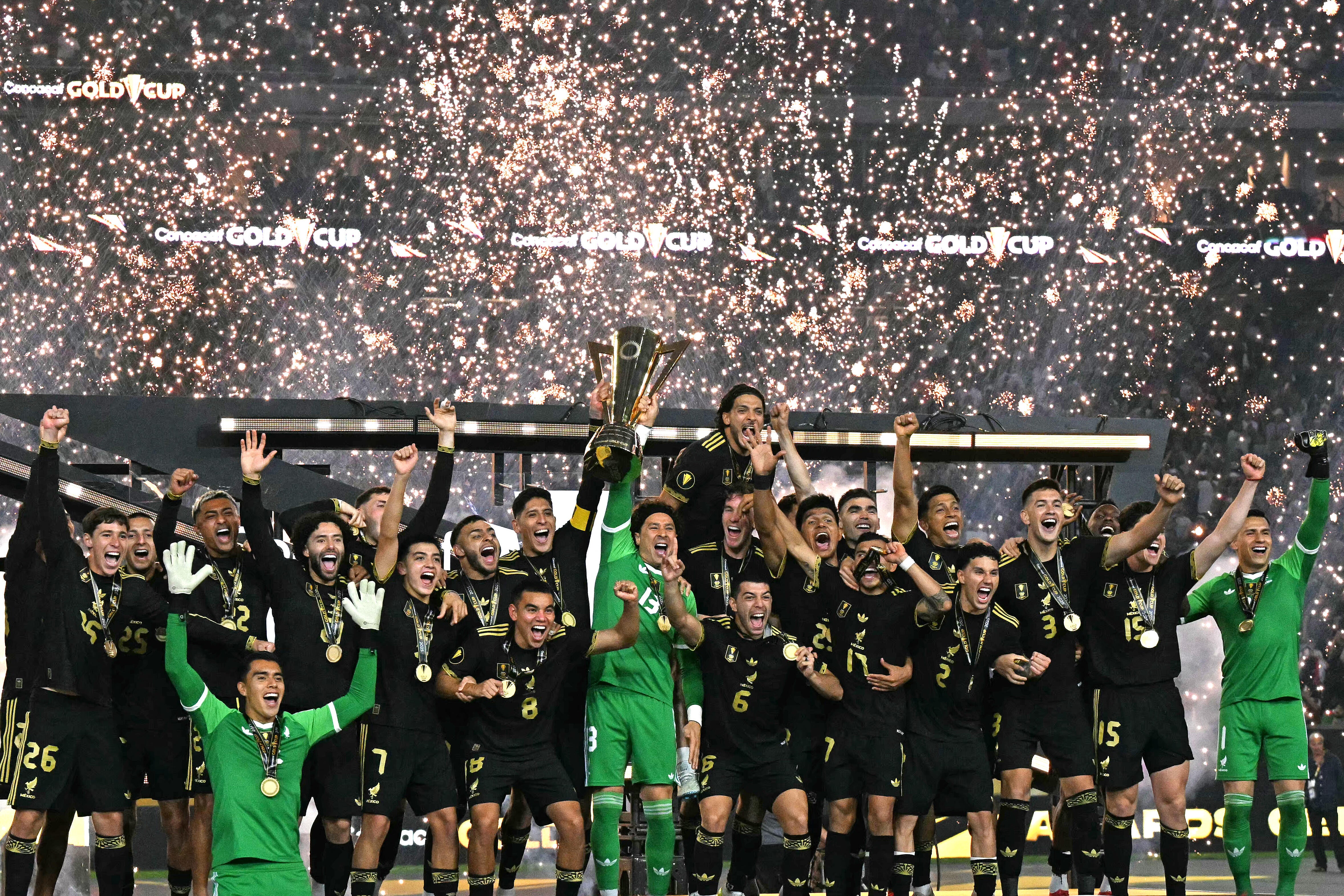 https://sportshub.cbsistatic.com/i/2025/07/07/cfb84284-1fcd-4169-ad31-0d2558df436b/gettyimages-2223265000.jpg