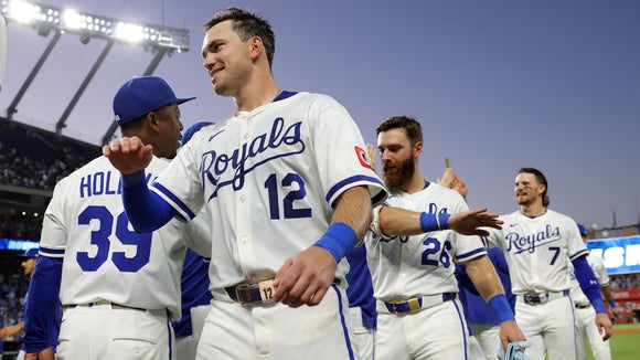 Highlights: Pirates at Royals (7/8)