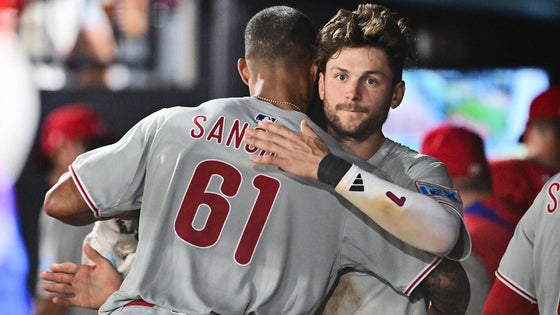 trea-turner-cristopher-sanchez-phillies-g.jpg