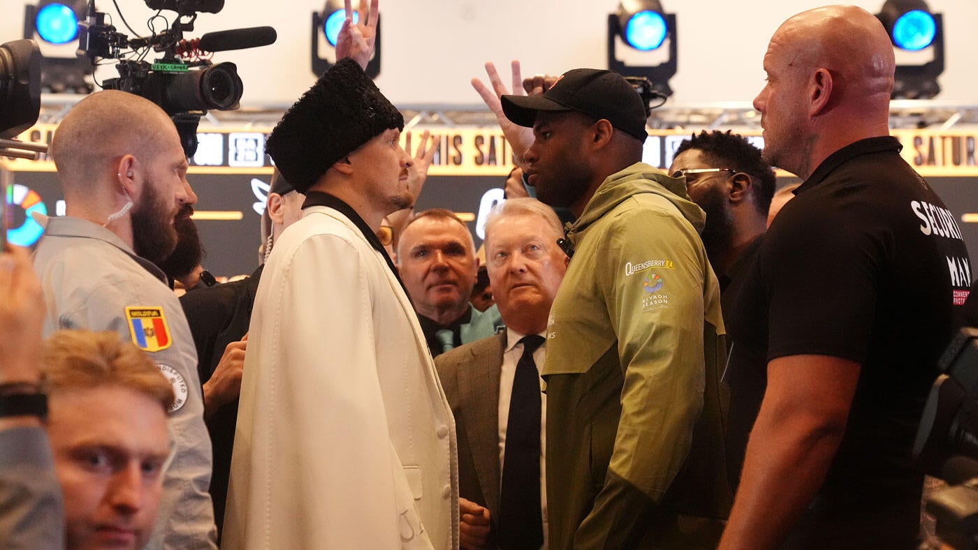 https://sportshub.cbsistatic.com/i/2025/07/18/418641b0-8654-4a99-9636-71aa4ed6716f/usyk-dubois-2-presser.jpg