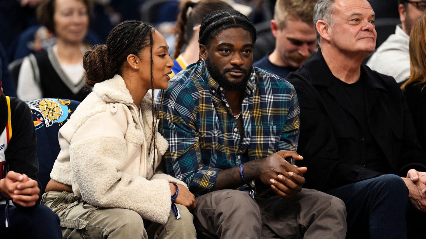 https://sportshub.cbsistatic.com/i/2025/07/22/59a223df-8fe3-4b4b-929c-9895482ab897/brandon-aiyuk-courtside.jpg